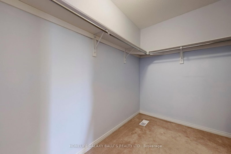 68 Mcnicol Ajax,ON L1Z 1Y8 — Photo 24