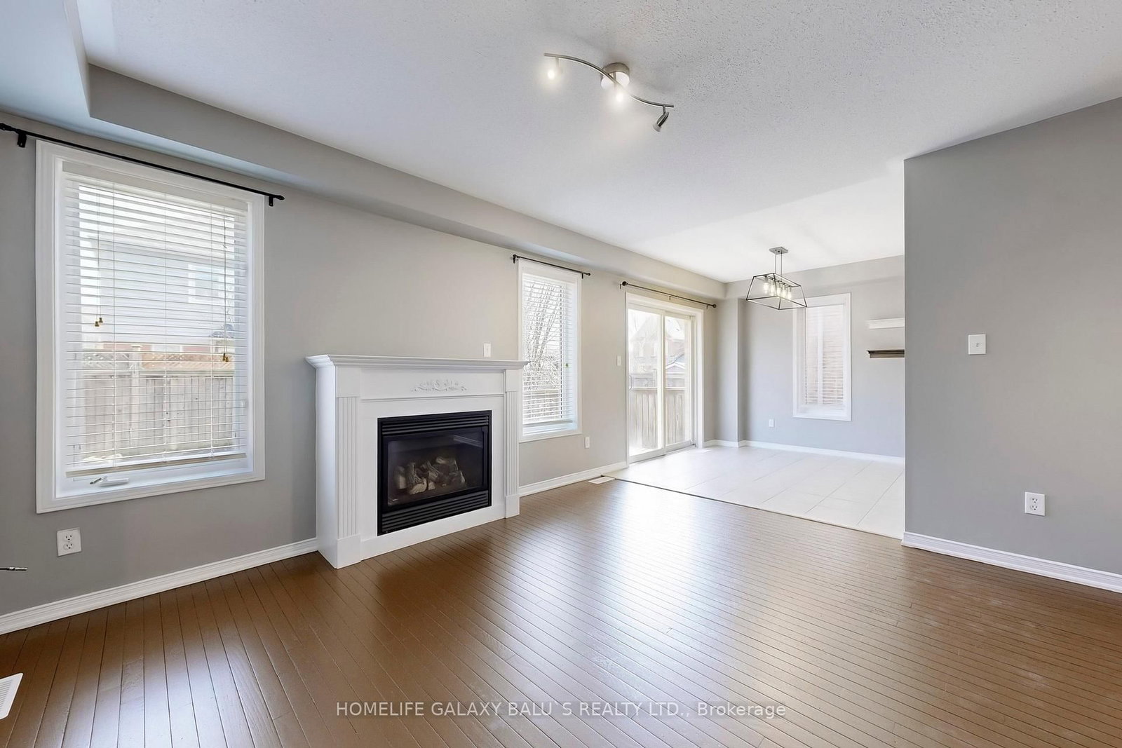 68 Mcnicol Ajax,ON L1Z 1Y8 — Photo 4