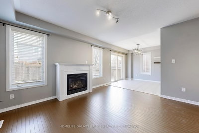 68 Mcnicol Ajax,ON L1Z 1Y8 — Photo 4
