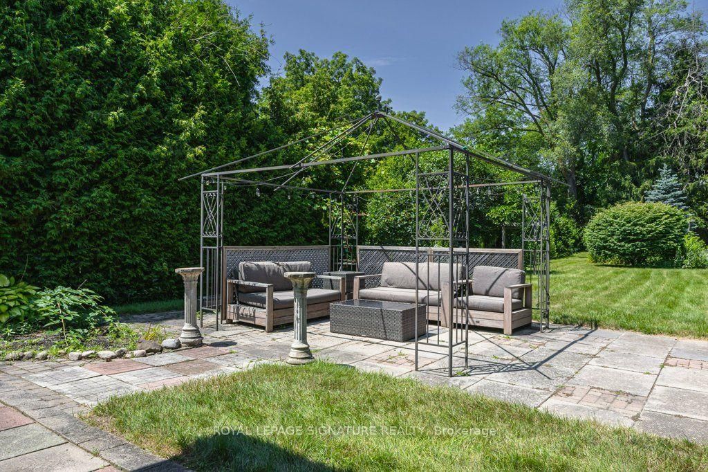 14 Bonacres Avenue • Toronto, ON photo 41