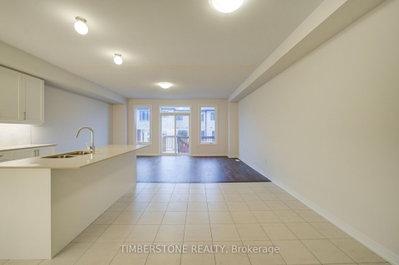 2907 Nakina Street • Pickering, ON photo 8