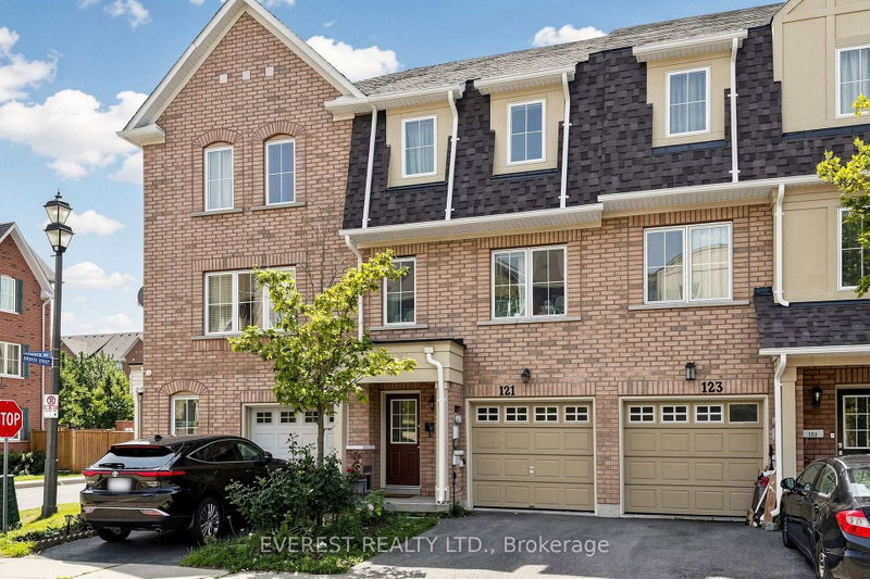 121 Jenkinson Way