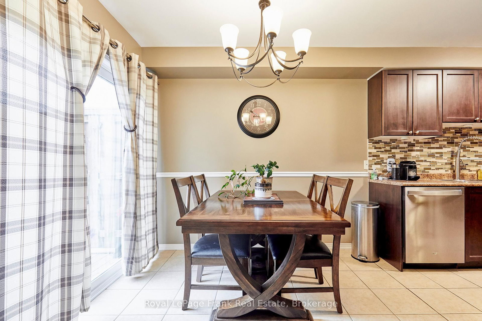 10 Lander Crescent • Clarington, ON photo 15