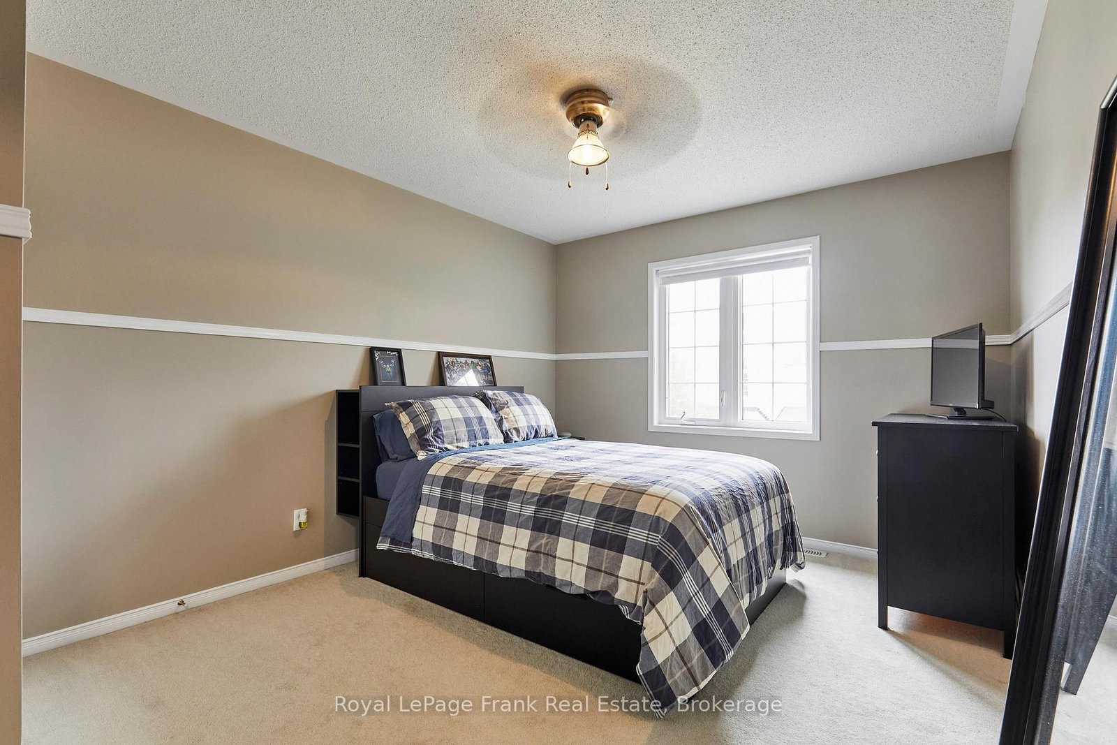 10 Lander Crescent • Clarington, ON photo 30