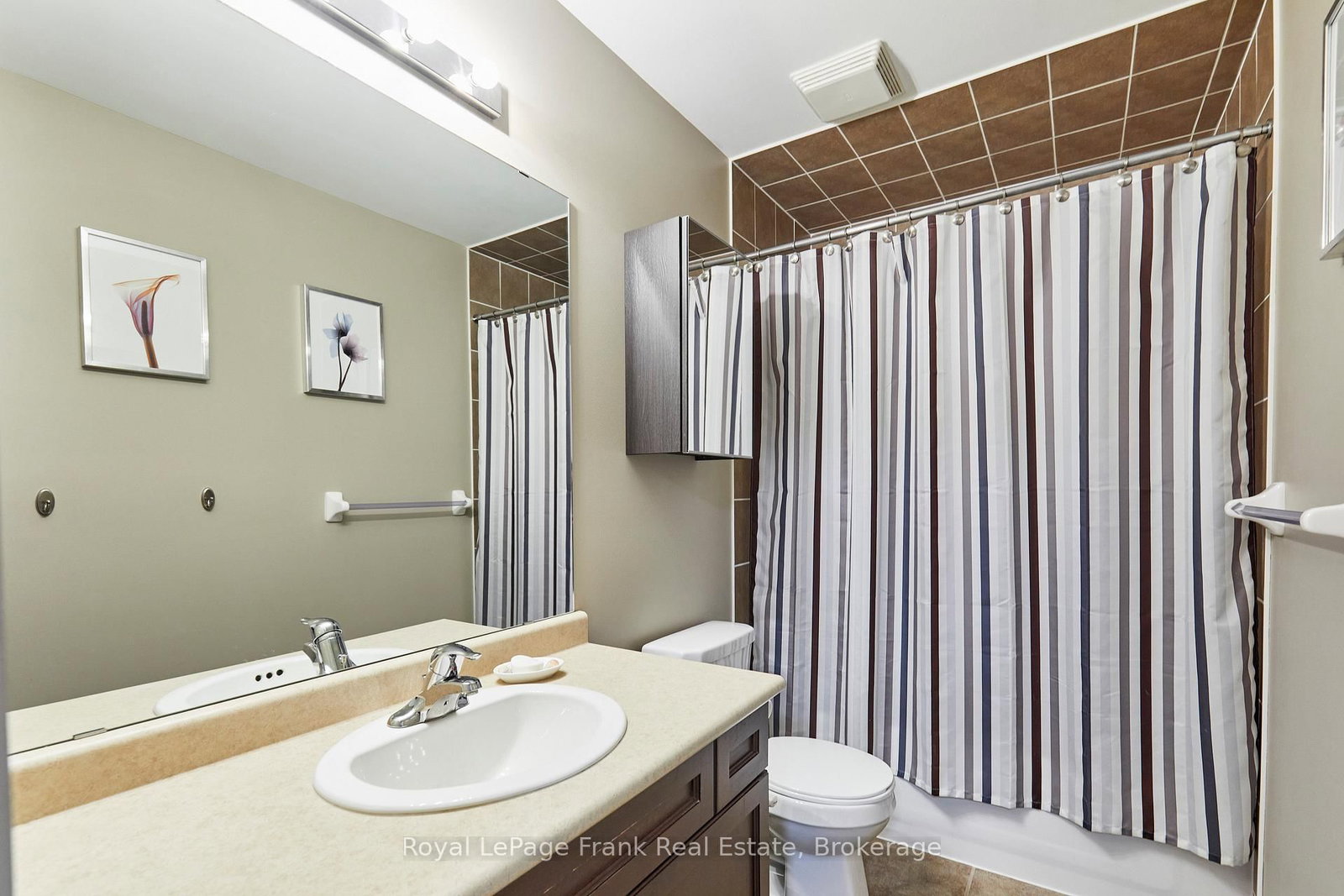 10 Lander Crescent • Clarington, ON photo 32