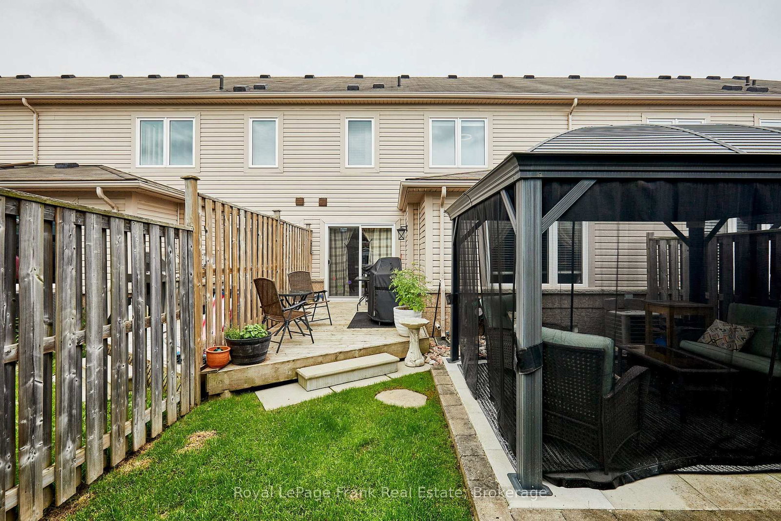 10 Lander Crescent • Clarington, ON photo 33