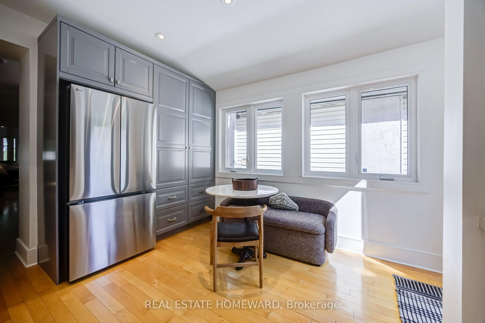 43 Amroth Avenue, Toronto, ON, photo 4