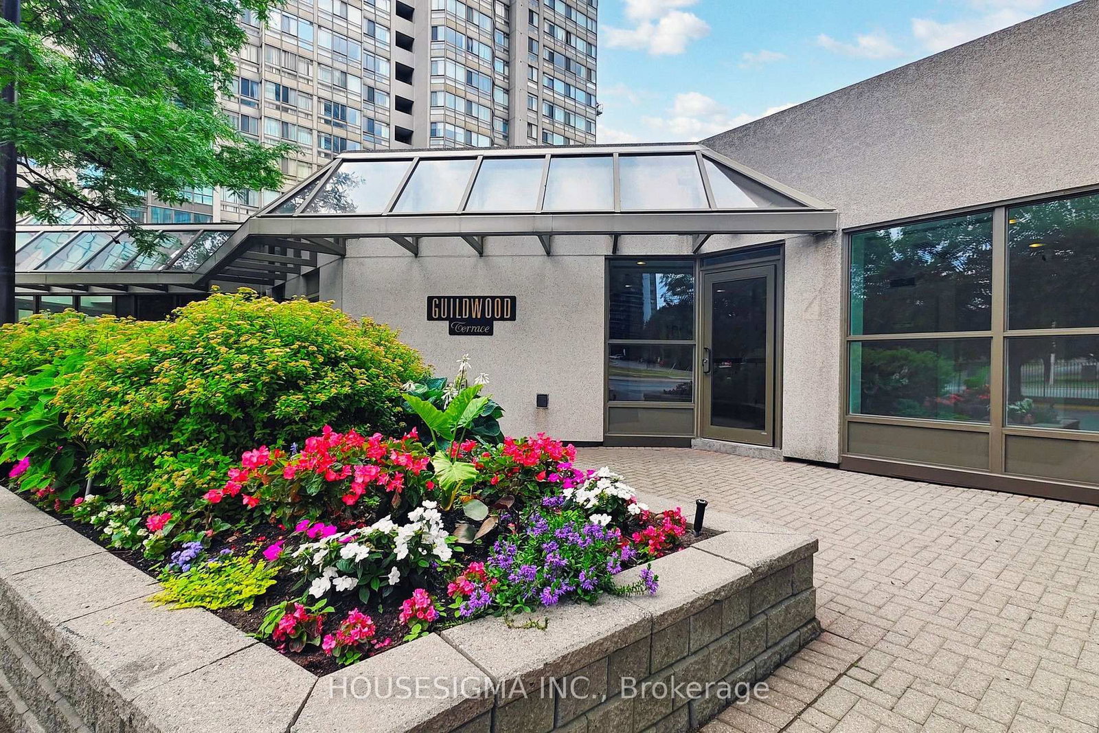 401-3231 Eglinton Avenue, Toronto, ON, photo 2