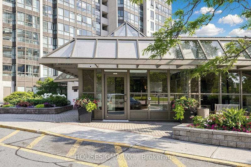 401 - 3231 Eglinton Avenue E