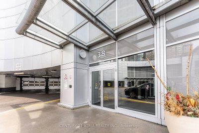 Unit 3112 — 38 Lee Centre Drive — photo 2
