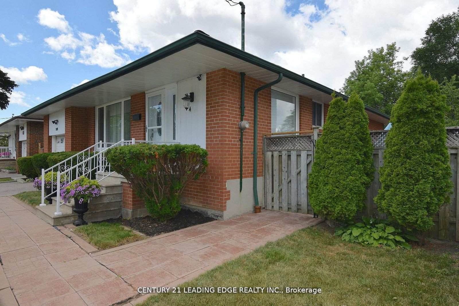 Detached House for sale at 84 Allanford Road, Toronto, Ontario, M1T 2N5 - Tam O'Shanter-Sullivan - MLS: E13591994