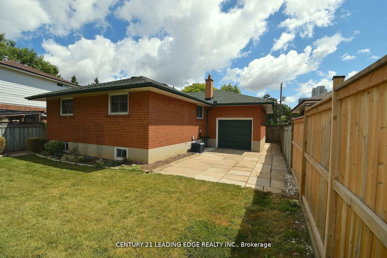 84 Allanford Road • Toronto, ON photo 7