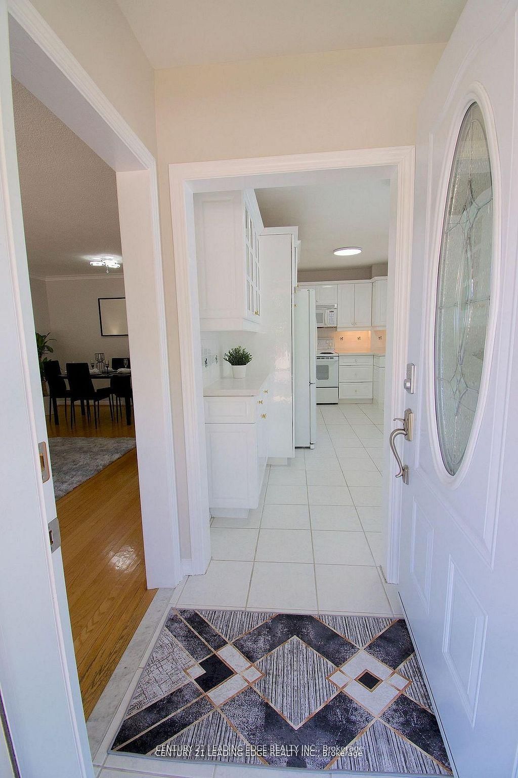 84 Allanford Road • Toronto, ON photo 8