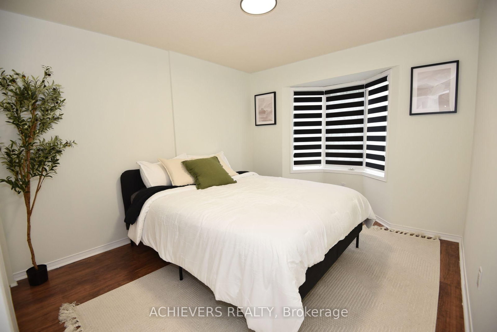 19 Mccullock Crescent • Ajax, ON photo 34