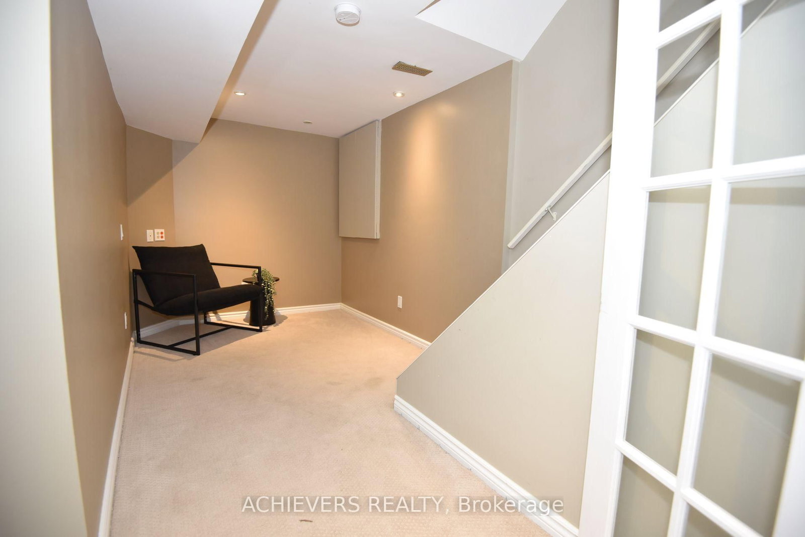 19 Mccullock Crescent • Ajax, ON photo 38