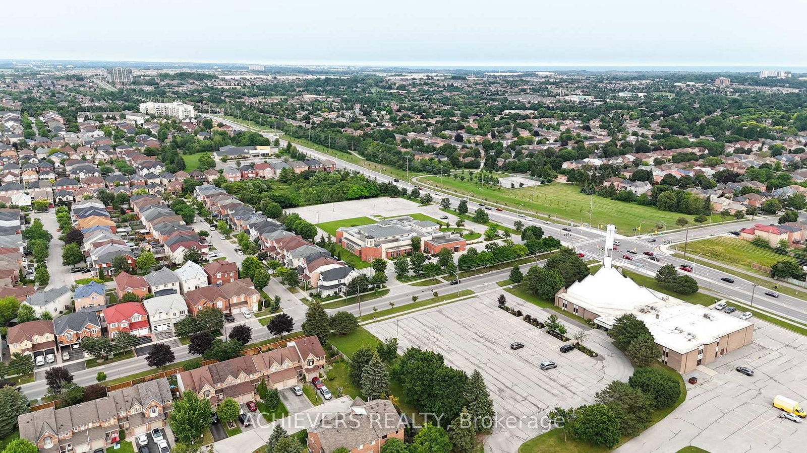 19 Mccullock Crescent • Ajax, ON photo 47