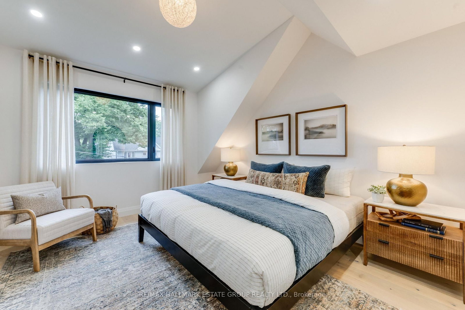 664 Rhodes Avenue • Toronto, ON photo 18