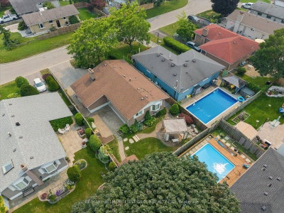 970 Timmins Gardens