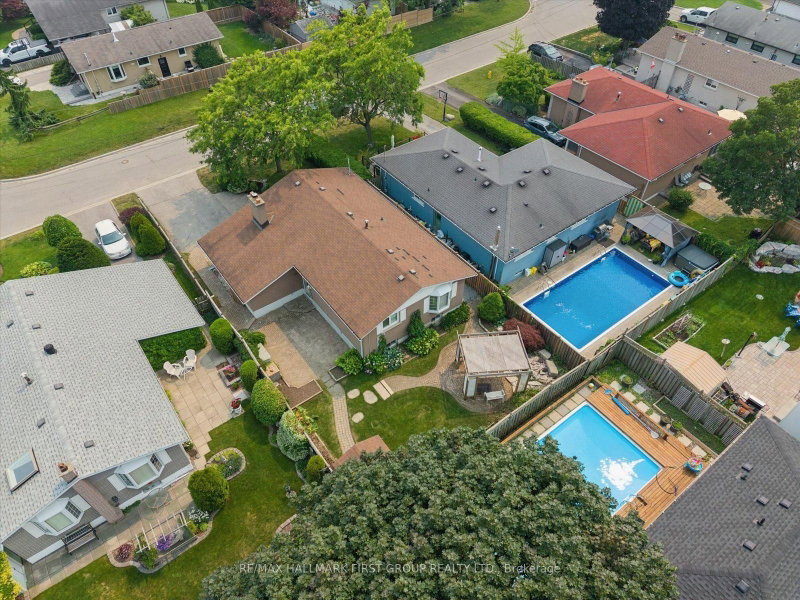 970 Timmins Gardens
