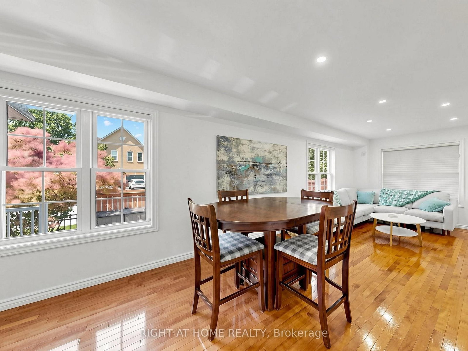 25 Teagarden Court • Whitby, ON photo 14