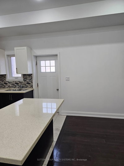 Unit 2 — 924 Danforth Avenue — photo 6