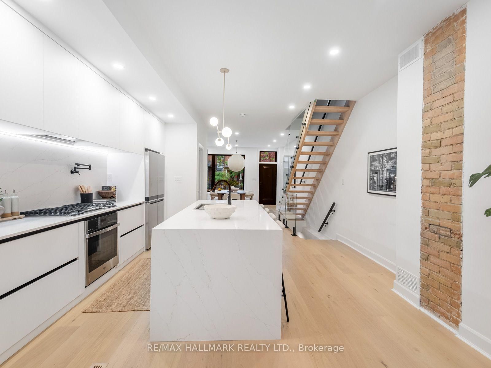 149 Victor Avenue • Toronto, ON photo 10