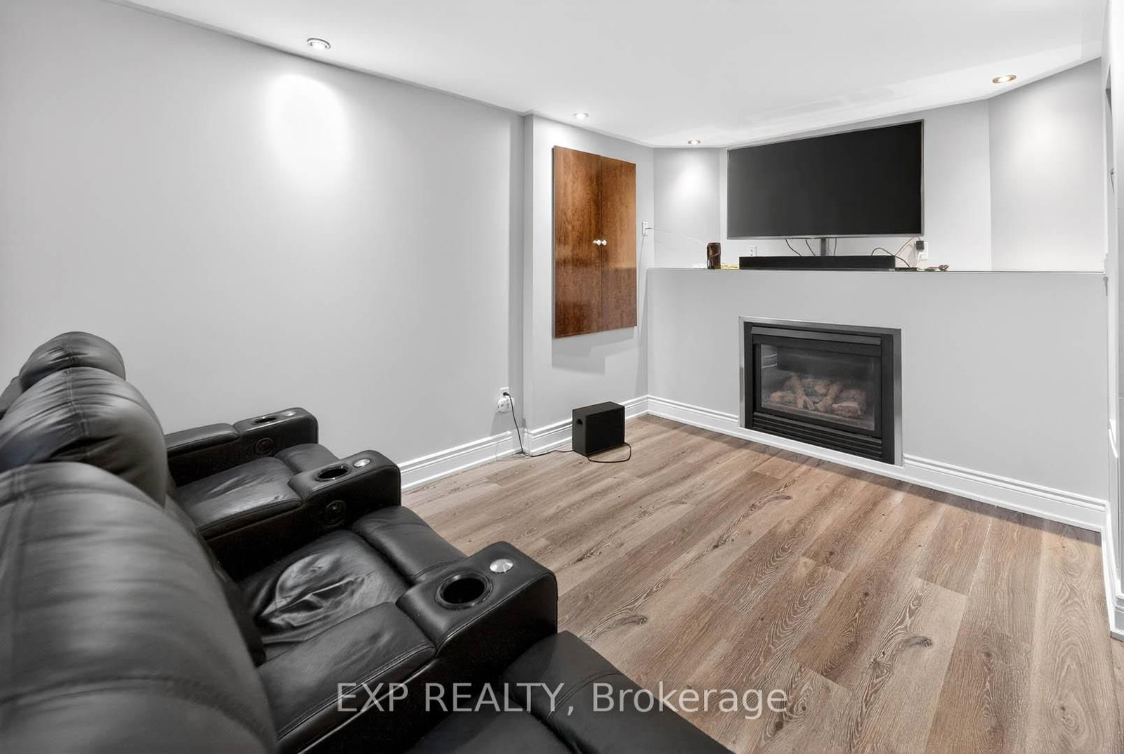 2345 Southcott Road • Pickering, ON photo 33