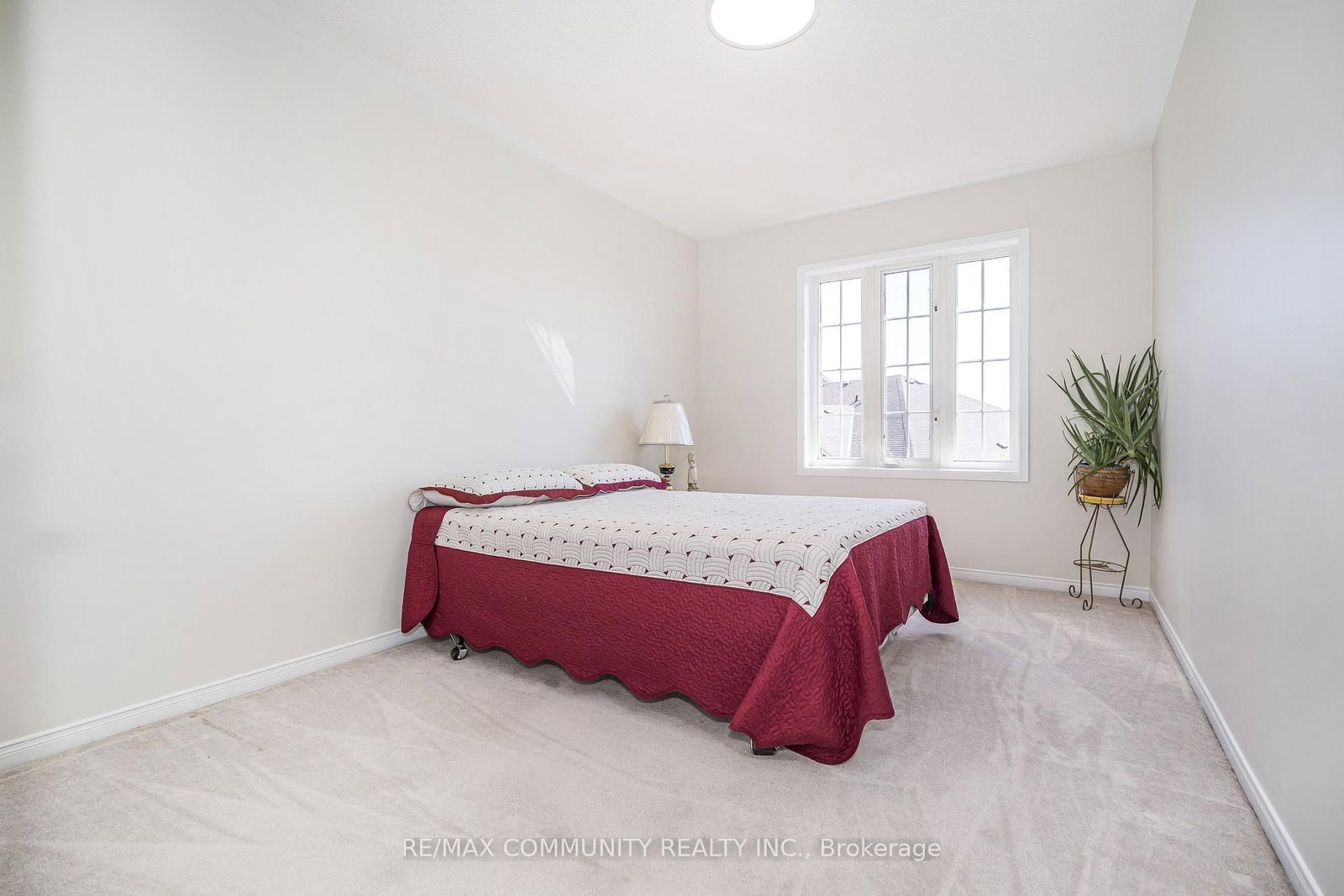 209 Old Harwood Avenue • Ajax, ON photo 10