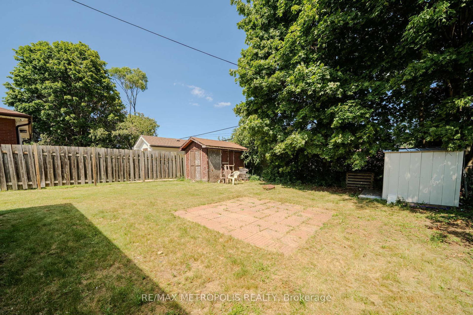 235 S Waverly Street • Oshawa, ON photo 37