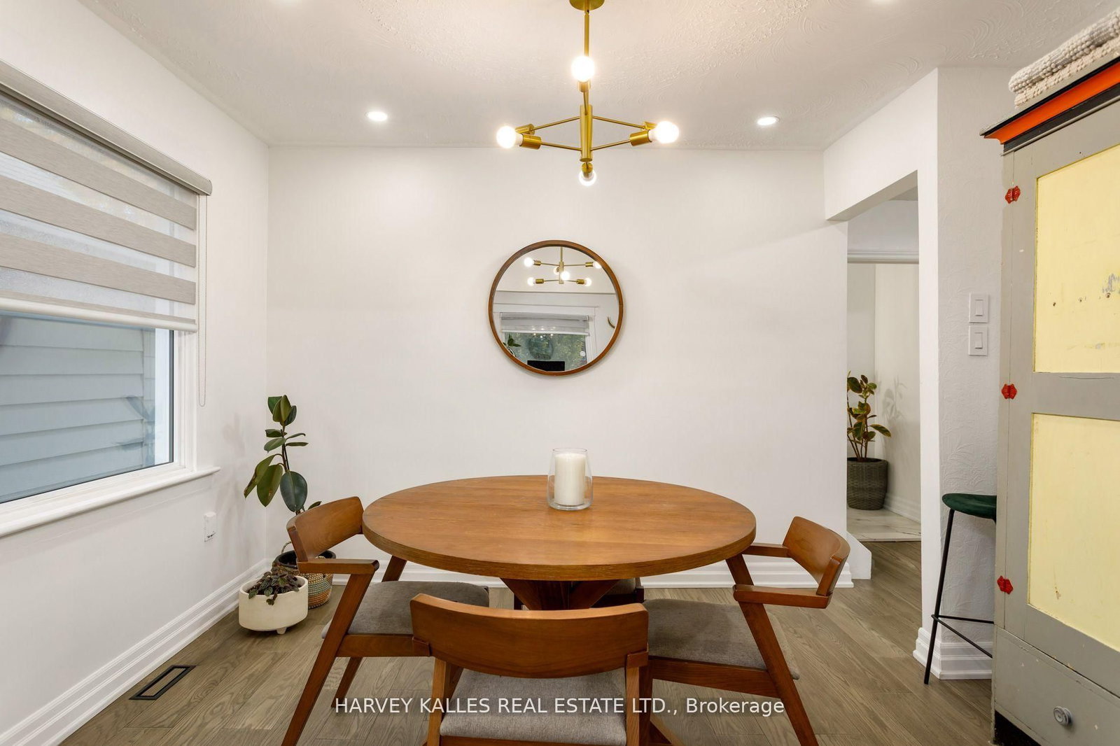 139 King Edward Avenue • Toronto, ON photo 12