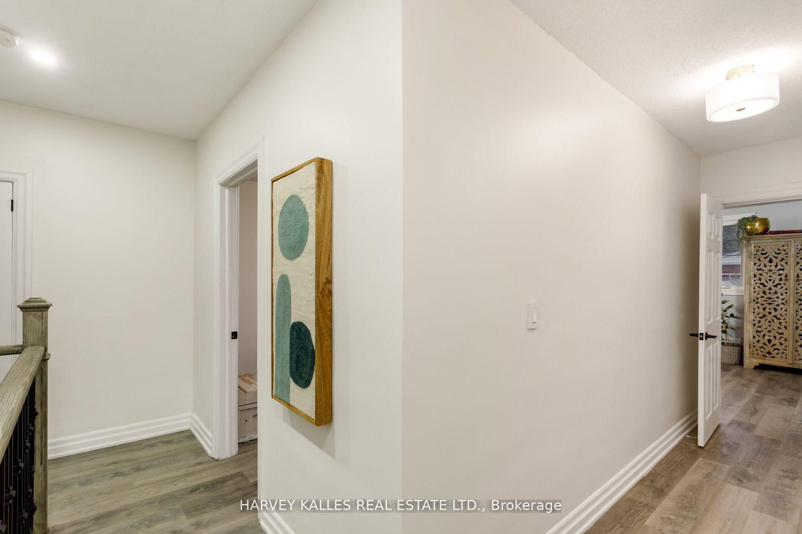 139 King Edward Avenue • Toronto, ON photo 32