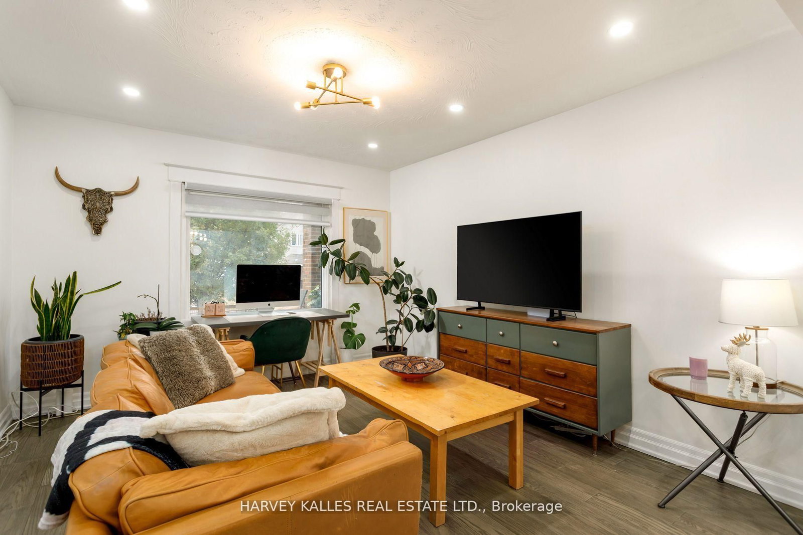 139 King Edward Avenue • Toronto, ON photo 8