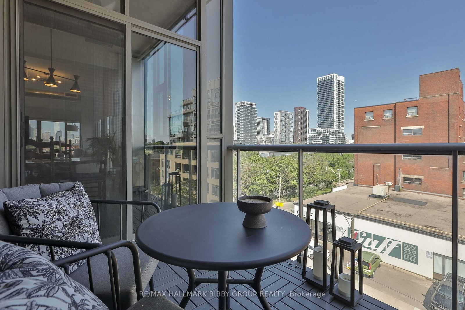 625 E Queen Street • #409 • Toronto, ON photo 22