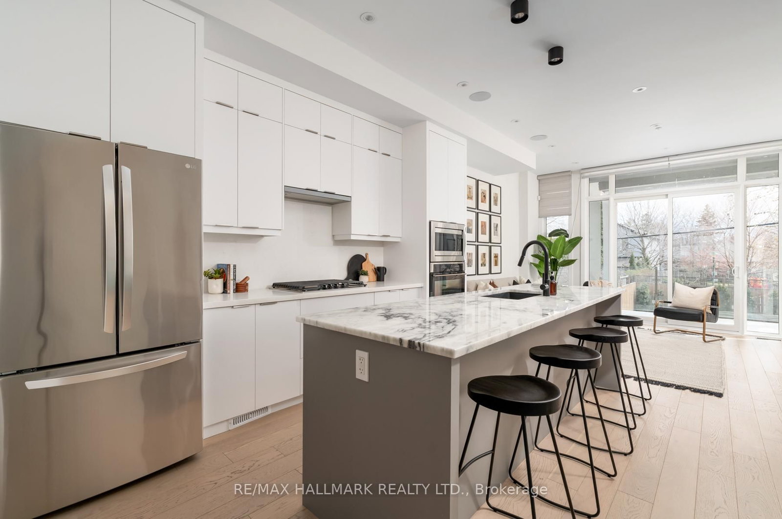 167 Sammon Avenue • Toronto, ON photo 9
