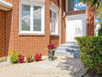 1622 Sandhurst Crescent • Pickering, ON photo 4