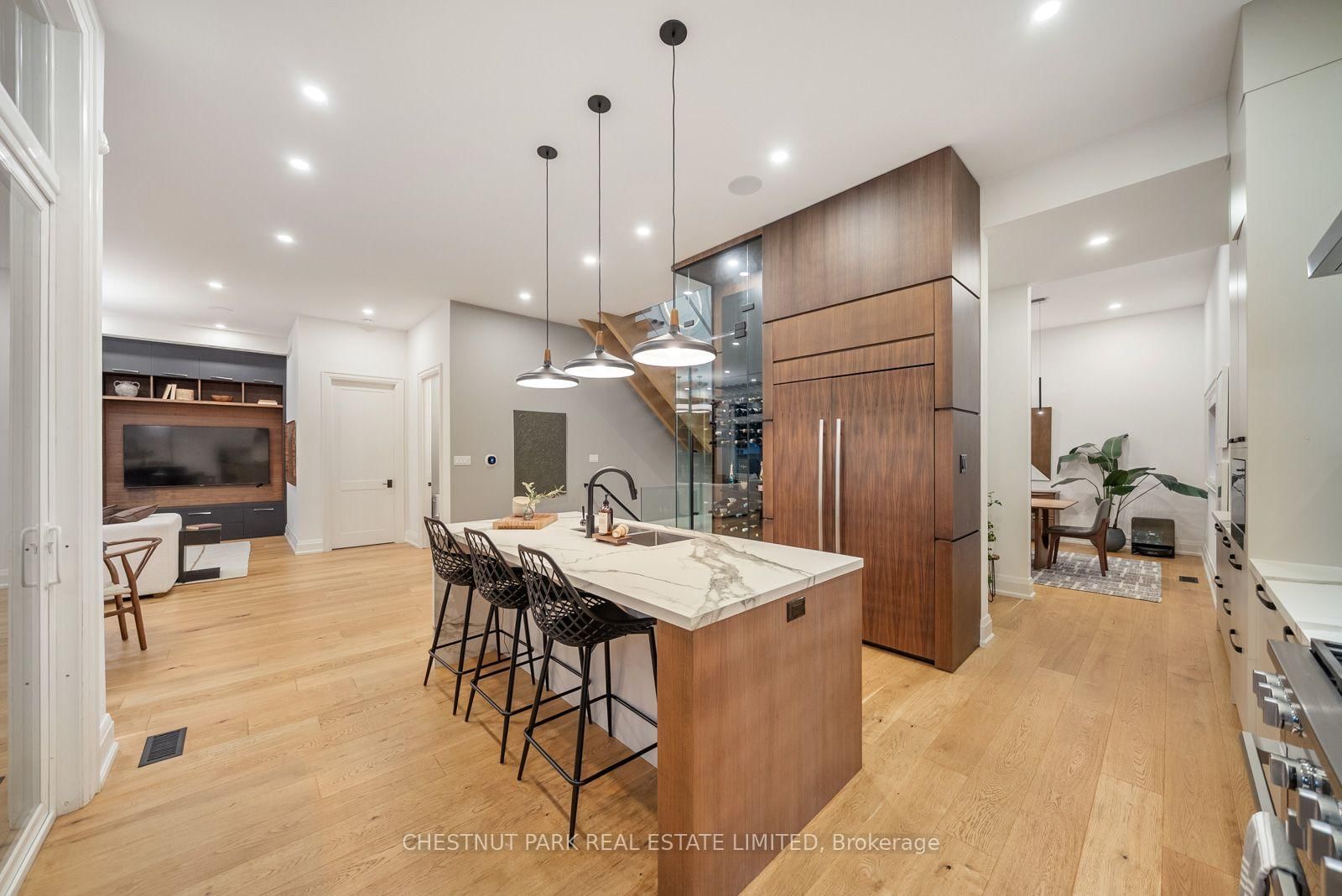 142 Fallingbrook Road • Toronto, ON photo 10