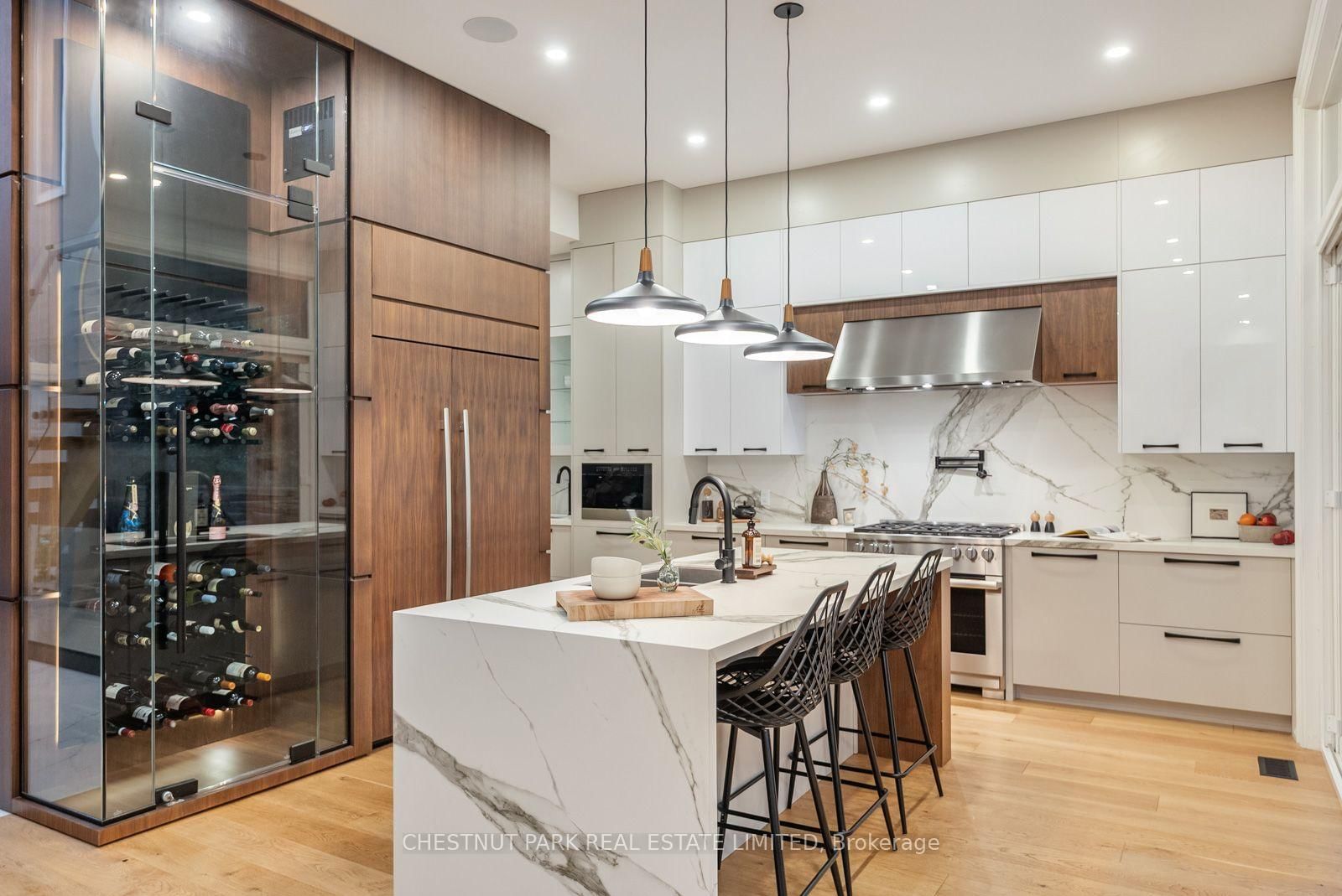 142 Fallingbrook Road • Toronto, ON photo 9