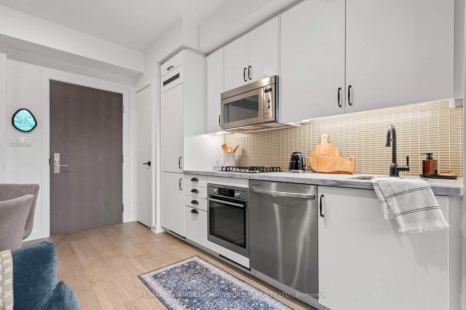 1960 E Queen Street • #301 • Toronto, ON photo 12