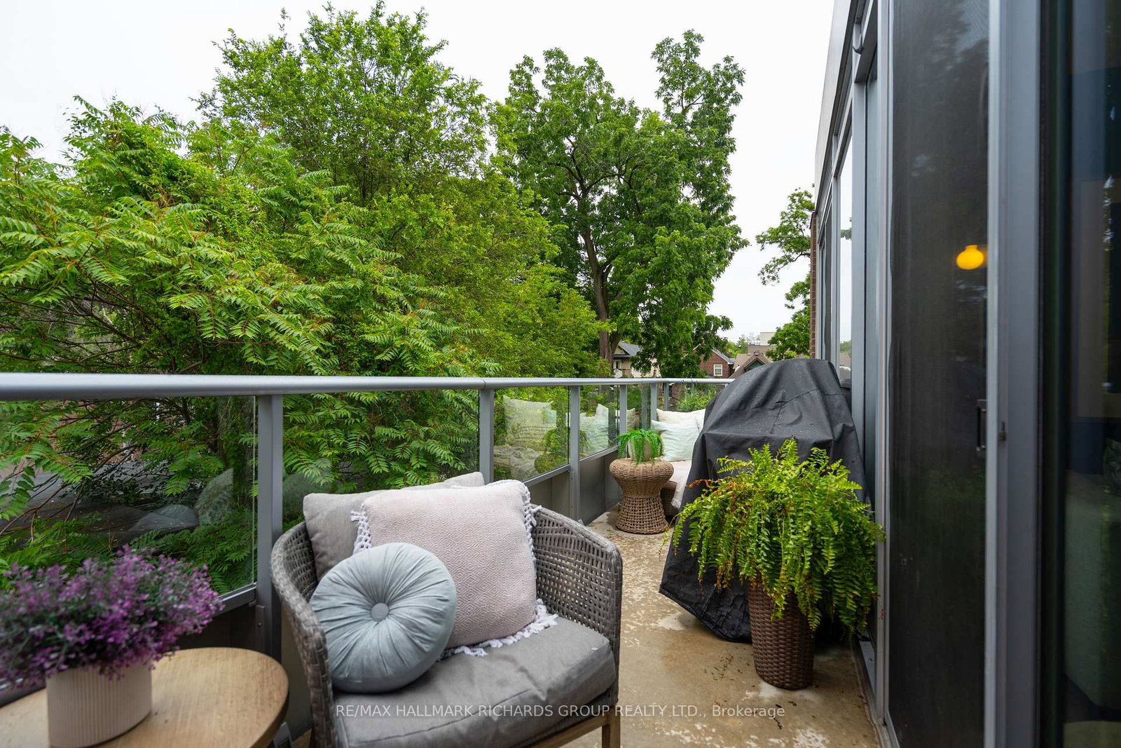 1960 E Queen Street • #301 • Toronto, ON photo 30