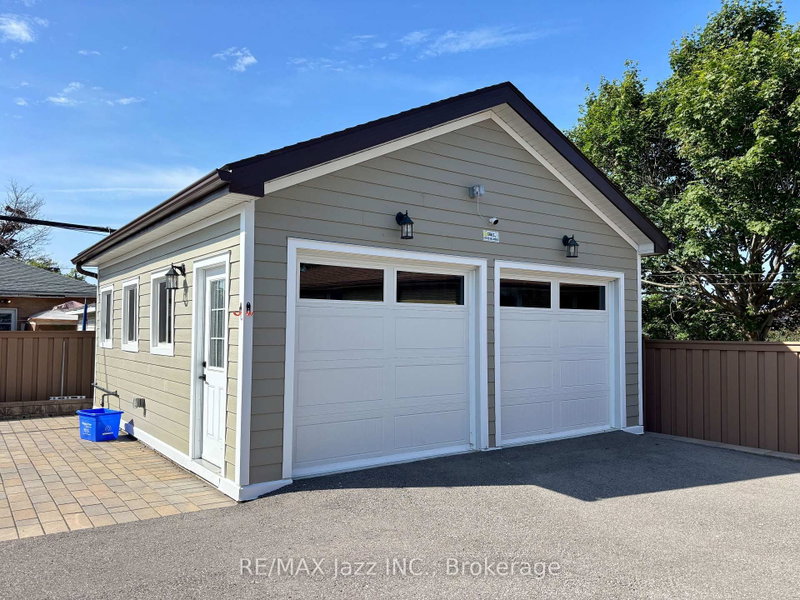 Unit Unit 3 (ADU) — 751 Phillip Murray Avenue, Oshawa