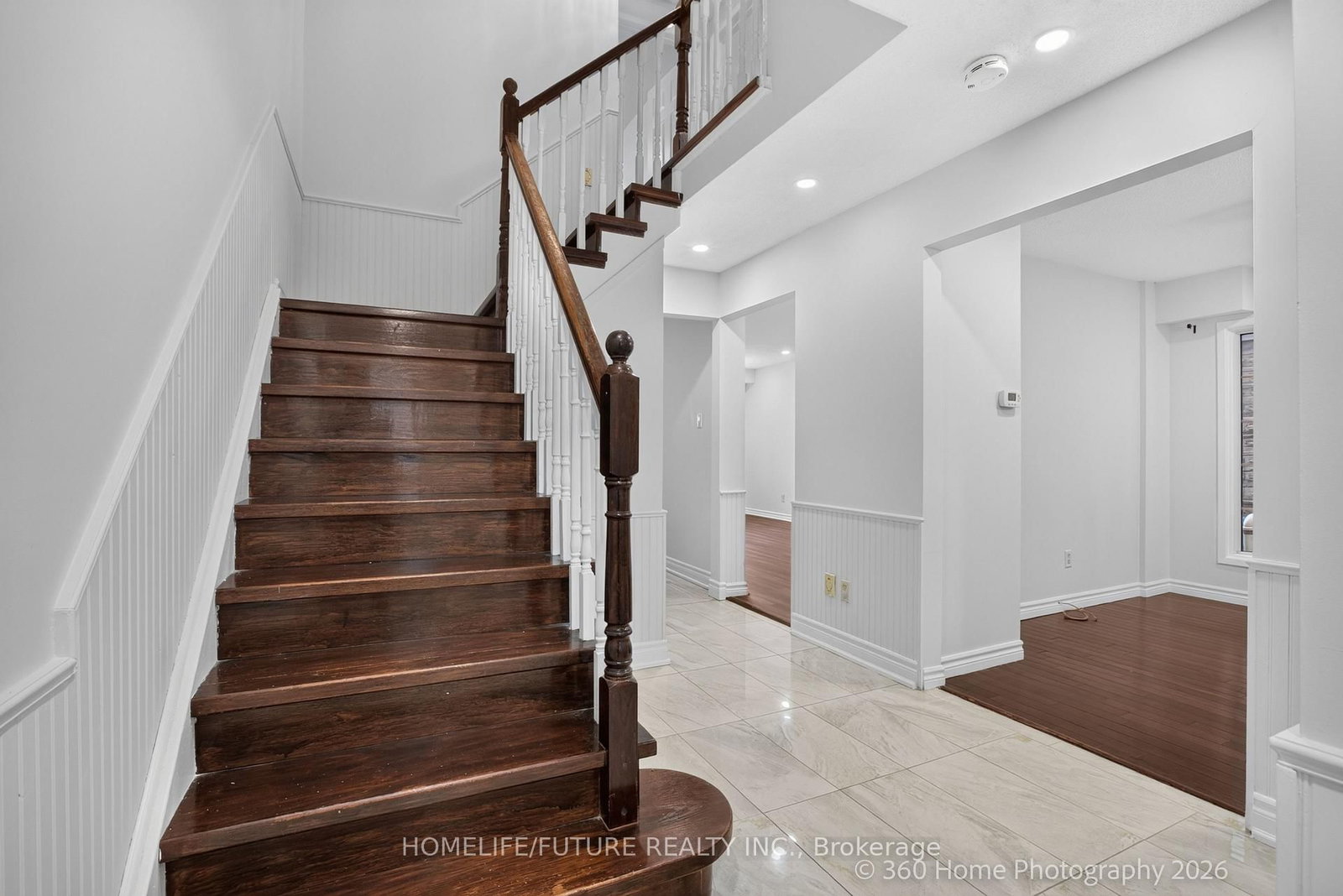 45 Overlord Crescent • Toronto, ON photo 6