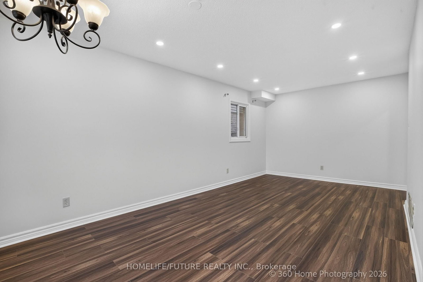 45 Overlord Crescent • Toronto, ON photo 9