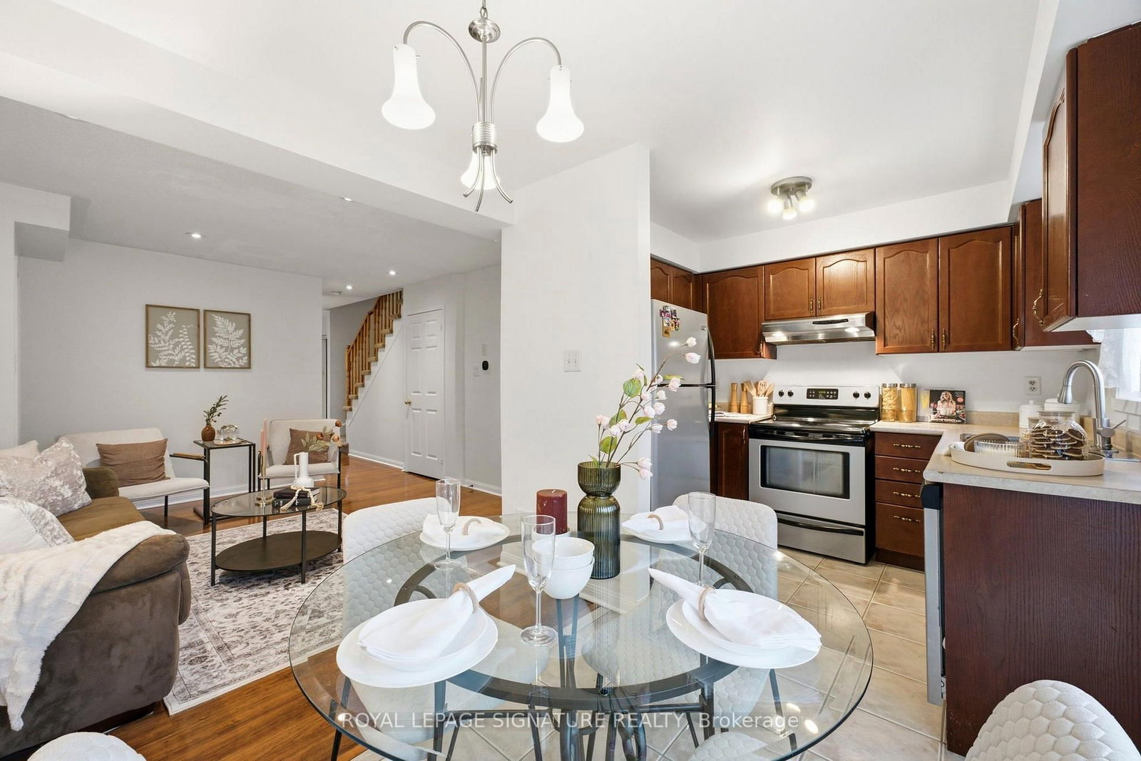 5 Fawcett Avenue • Whitby, ON photo 15