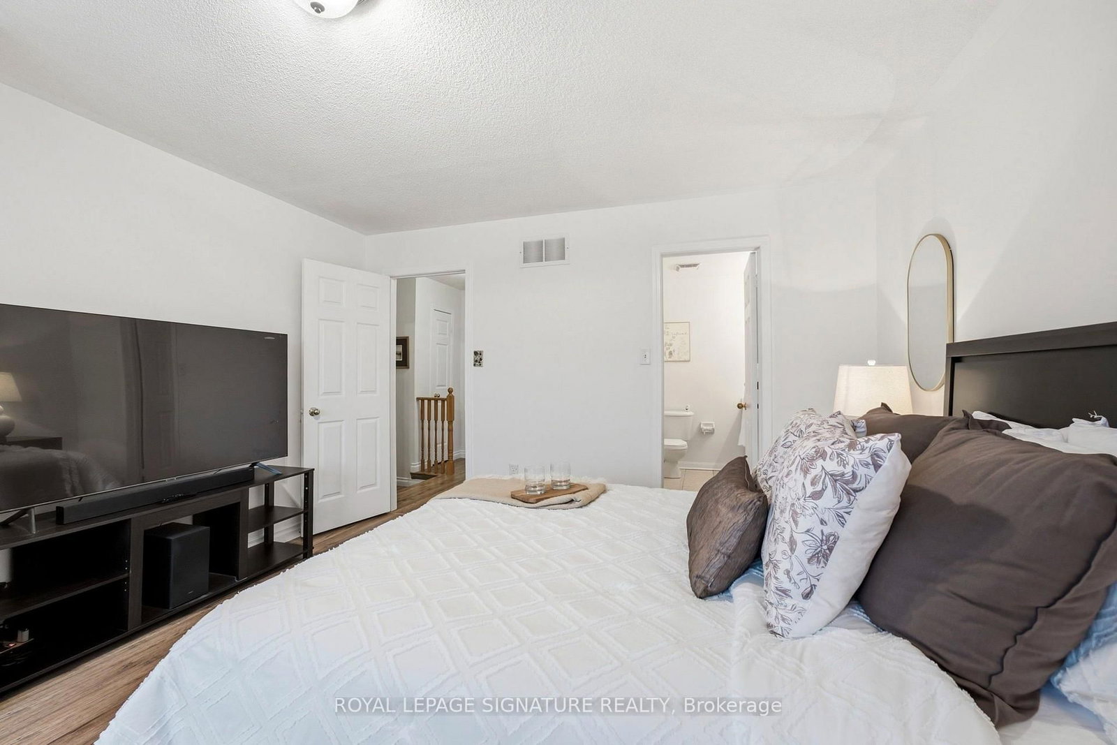 5 Fawcett Avenue • Whitby, ON photo 25