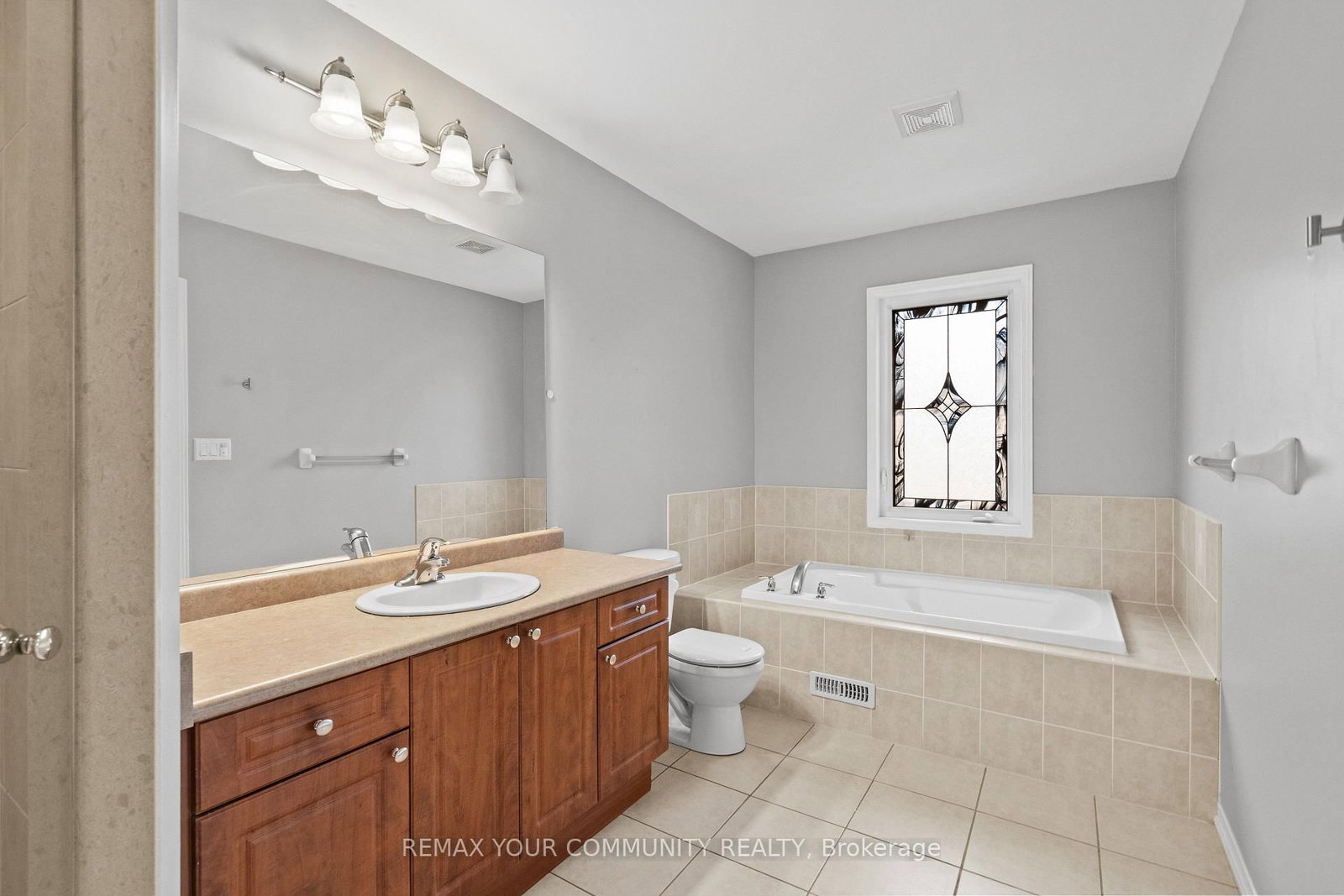 18 Telstar Way • Whitby, ON photo 23