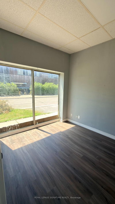 Semi-Detached House leased at 1A-92 Wolfe Street, Oshawa, Ontario, L1H 3T6 - Lakeview - MLS: E13595132