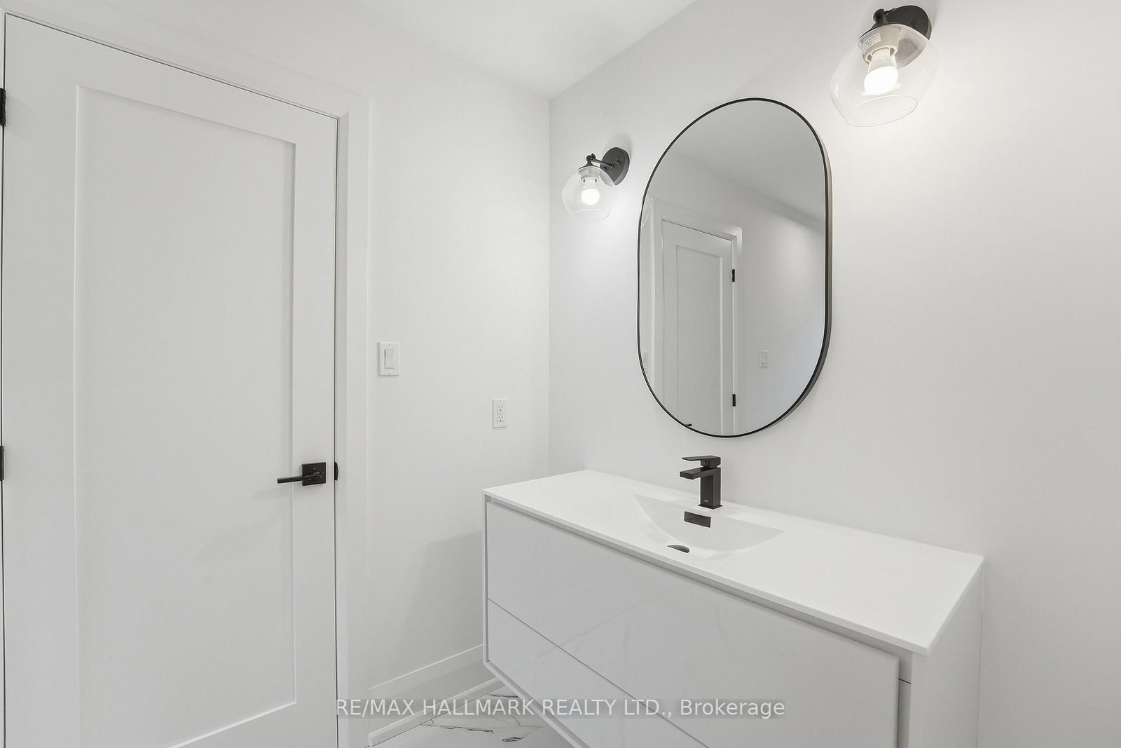 49 Greendowns Drive • Toronto, ON photo 22