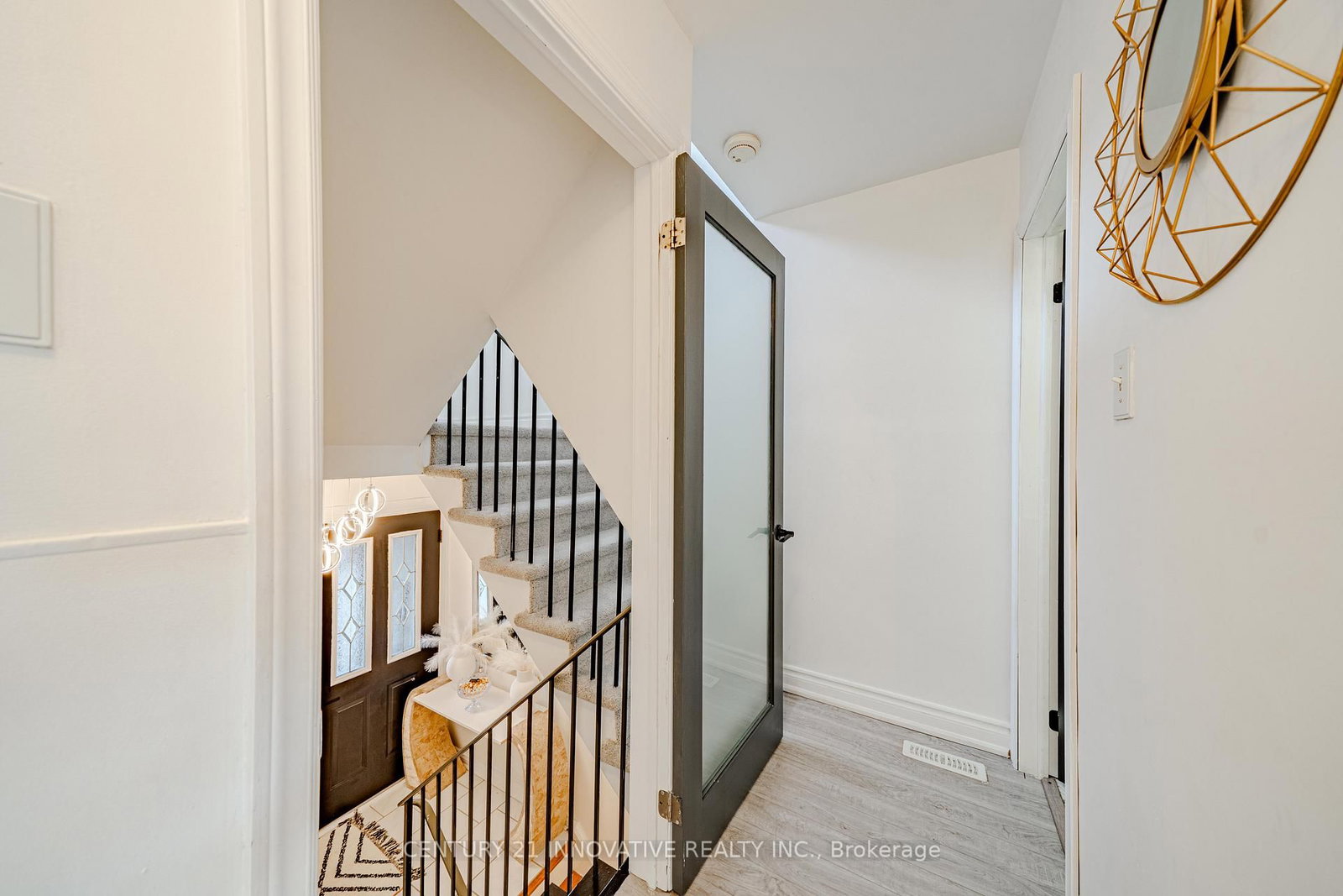 5 Cheatham Place • Toronto, ON photo 7