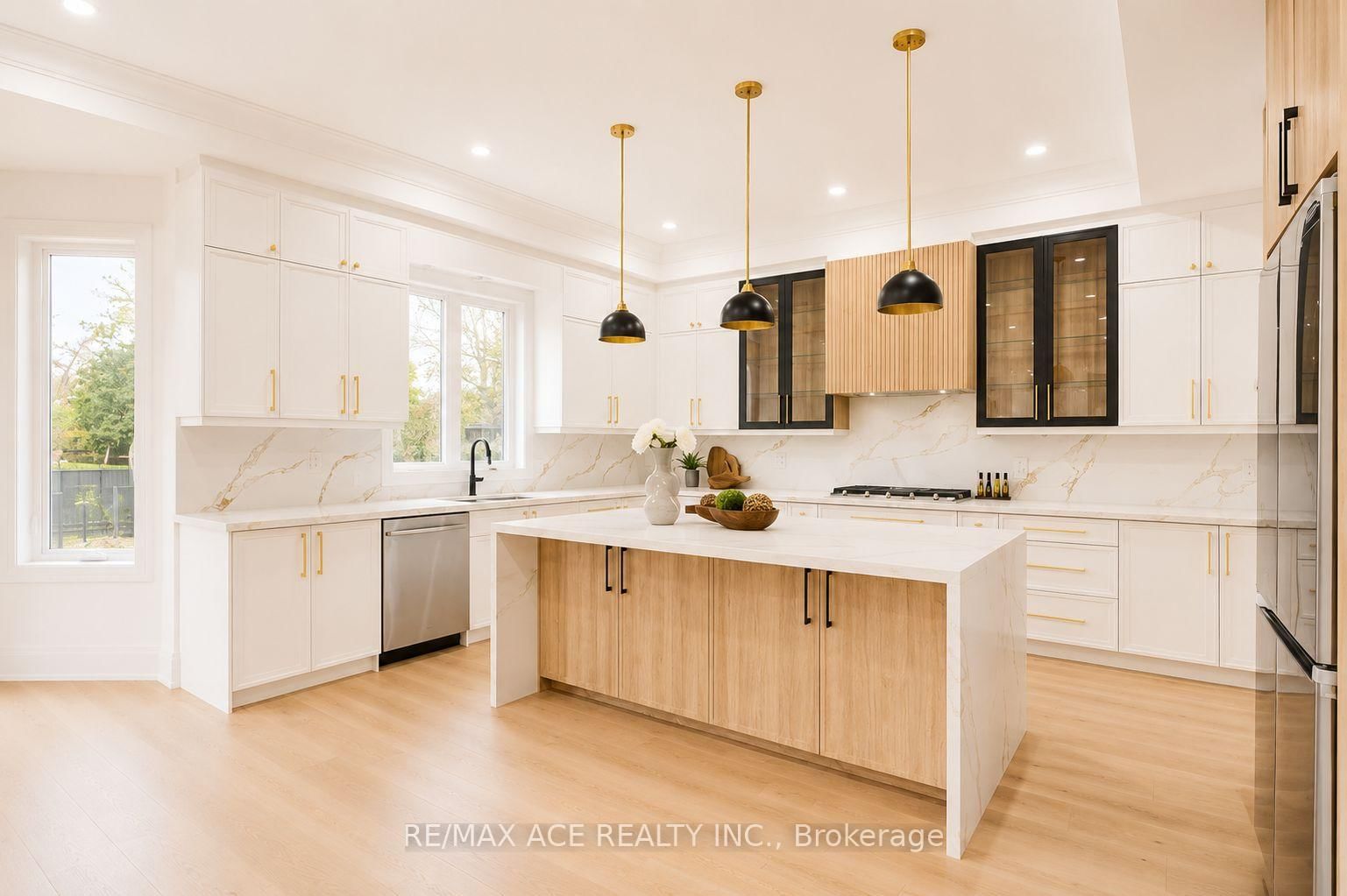 12 Euclid Avenue • Toronto, ON photo 15