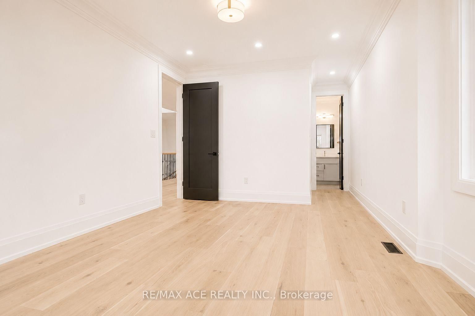 12 Euclid Avenue • Toronto, ON photo 26